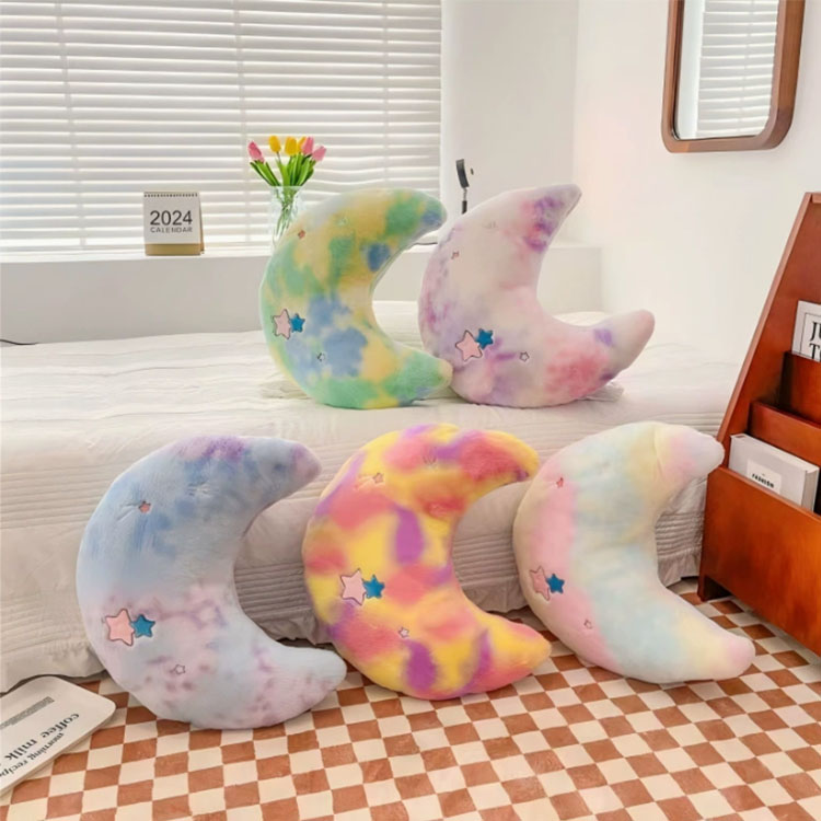 وسادة رائعة على شكل قمر