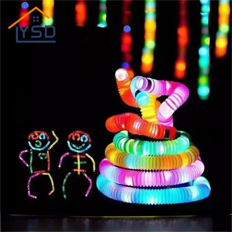 أنبوب تلسكوبي ملون مضيء