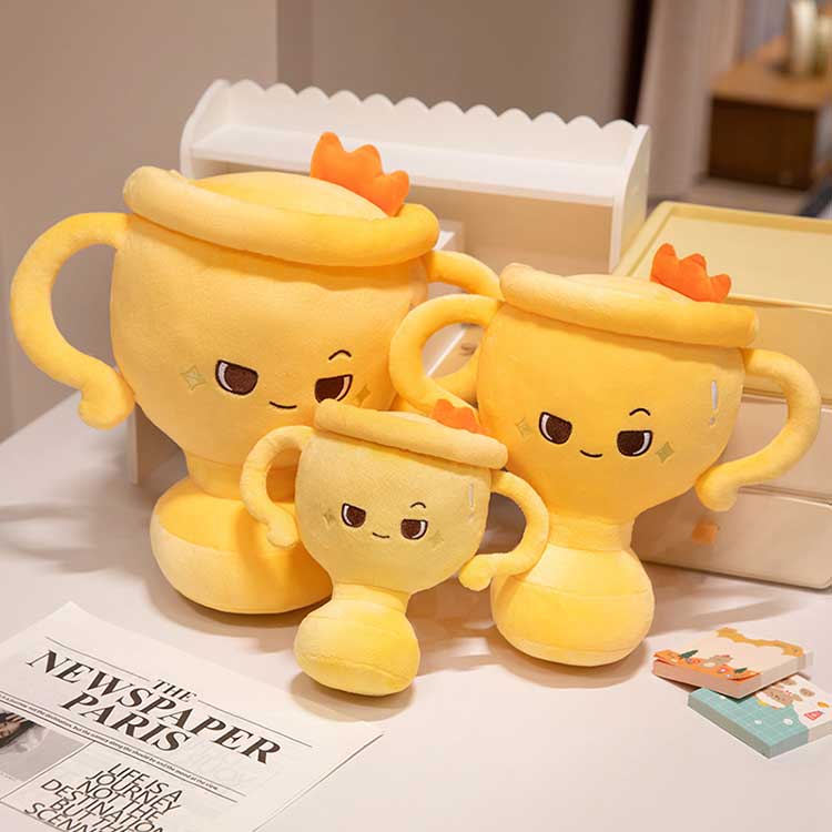 لعبة الكأس القطيفة